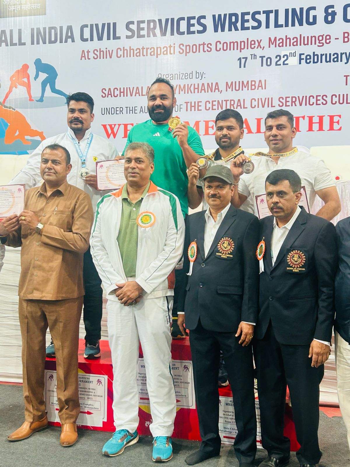 महाराष्ट्र के समर्थ पाटिल को हराकर कानपुर के कपिल ने जीता रजत पदक महाराष्ट्र के समर्थ पाटिल को हराकर कानपुर के कपिल ने जीता रजत पदक