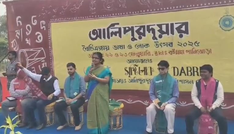 पुस्तक ग्राम पानीझोरा में लोक संस्कृति उत्सव शुरू पुस्तक ग्राम पानीझोरा में लोक संस्कृति उत्सव शुरू
