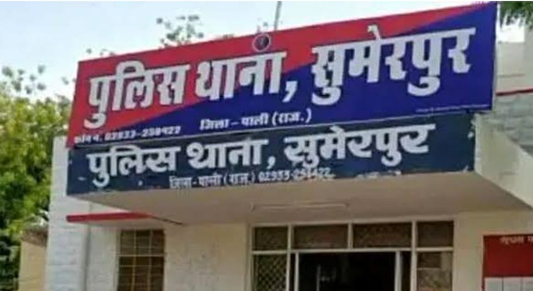 इण्टर की छात्रा ने फांसी लगाकर की आत्महत्या इण्टर की छात्रा ने फांसी लगाकर की आत्महत्या