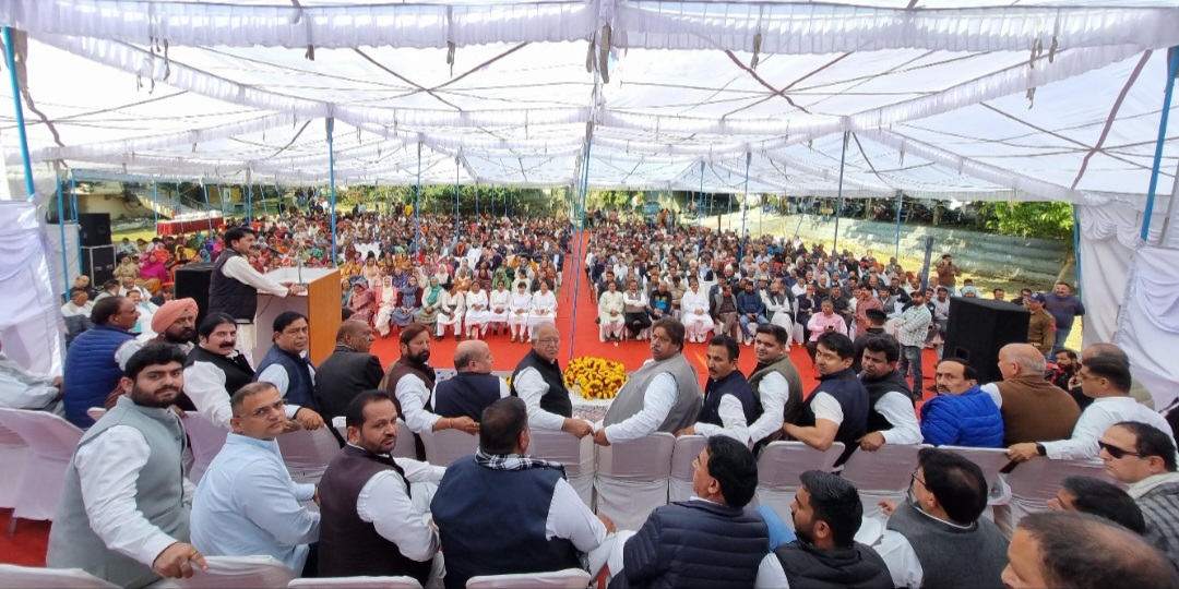 जेकेपीसीसी प्रमुख तारिक हमीद कर्रा ने राज्य के दर्जे की प्रतिबद्धता पर भाजपा से सवाल पूछे जेकेपीसीसी प्रमुख तारिक हमीद कर्रा ने राज्य के दर्जे की प्रतिबद्धता पर भाजपा से सवाल पूछे