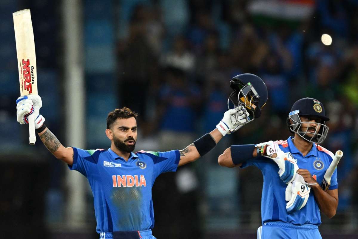 चैंपियंस ट्रॉफी: विराट कोहली का ऐतिहासिक शतक, भारत ने पाकिस्तान को 6 विकेट से हराया चैंपियंस ट्रॉफी: विराट कोहली का ऐतिहासिक शतक, भारत ने पाकिस्तान को 6 विकेट से हराया