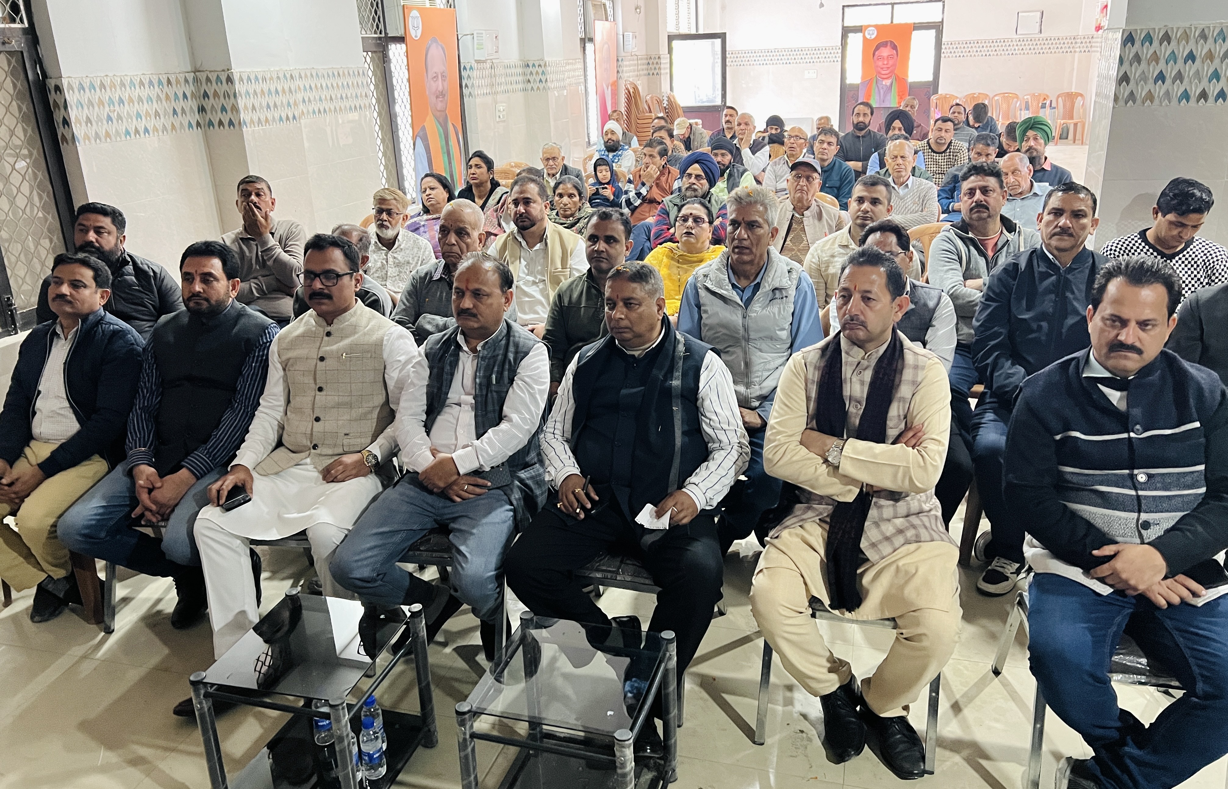 भाजपा नेताओं और कार्यकर्ताओं ने मन की बात कार्यक्रम को सुना भाजपा नेताओं और कार्यकर्ताओं ने मन की बात कार्यक्रम को सुना