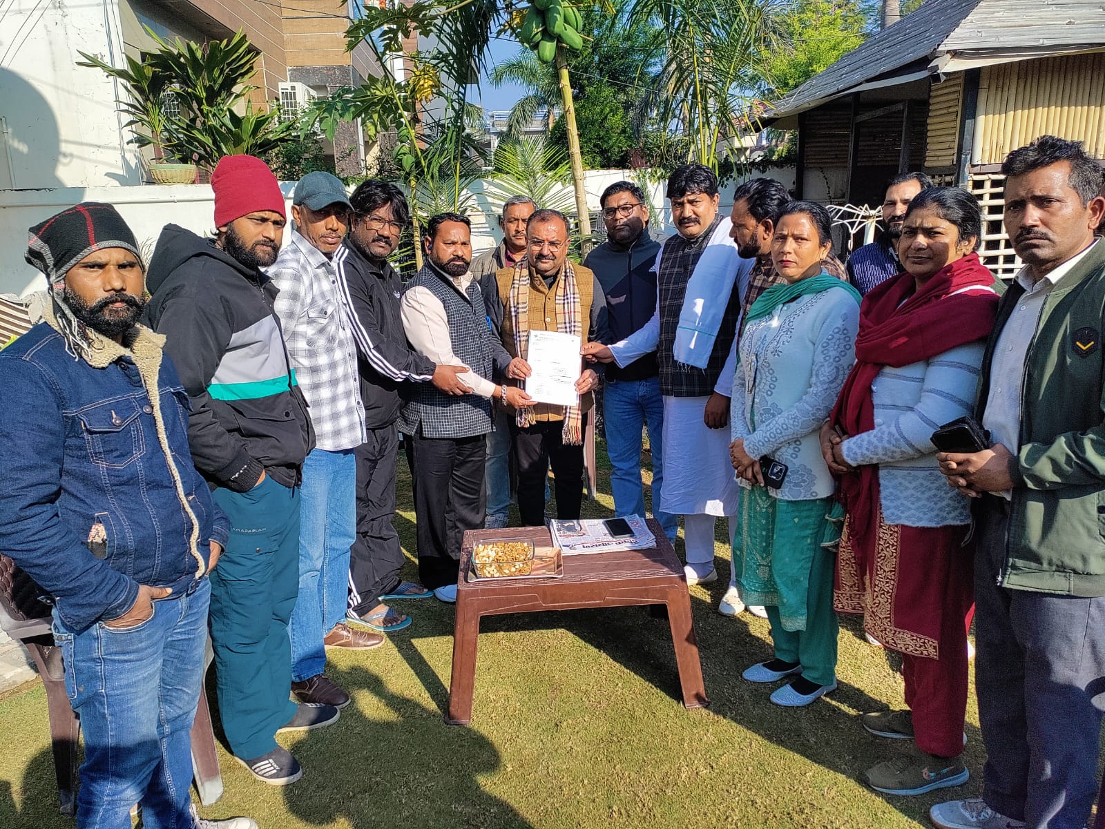 सफाई कर्मचारियों को सम्मान, नौकरी की सुरक्षा और कल्याणकारी उपायों का हक : रंधावा सफाई कर्मचारियों को सम्मान, नौकरी की सुरक्षा और कल्याणकारी उपायों का हक : रंधावा