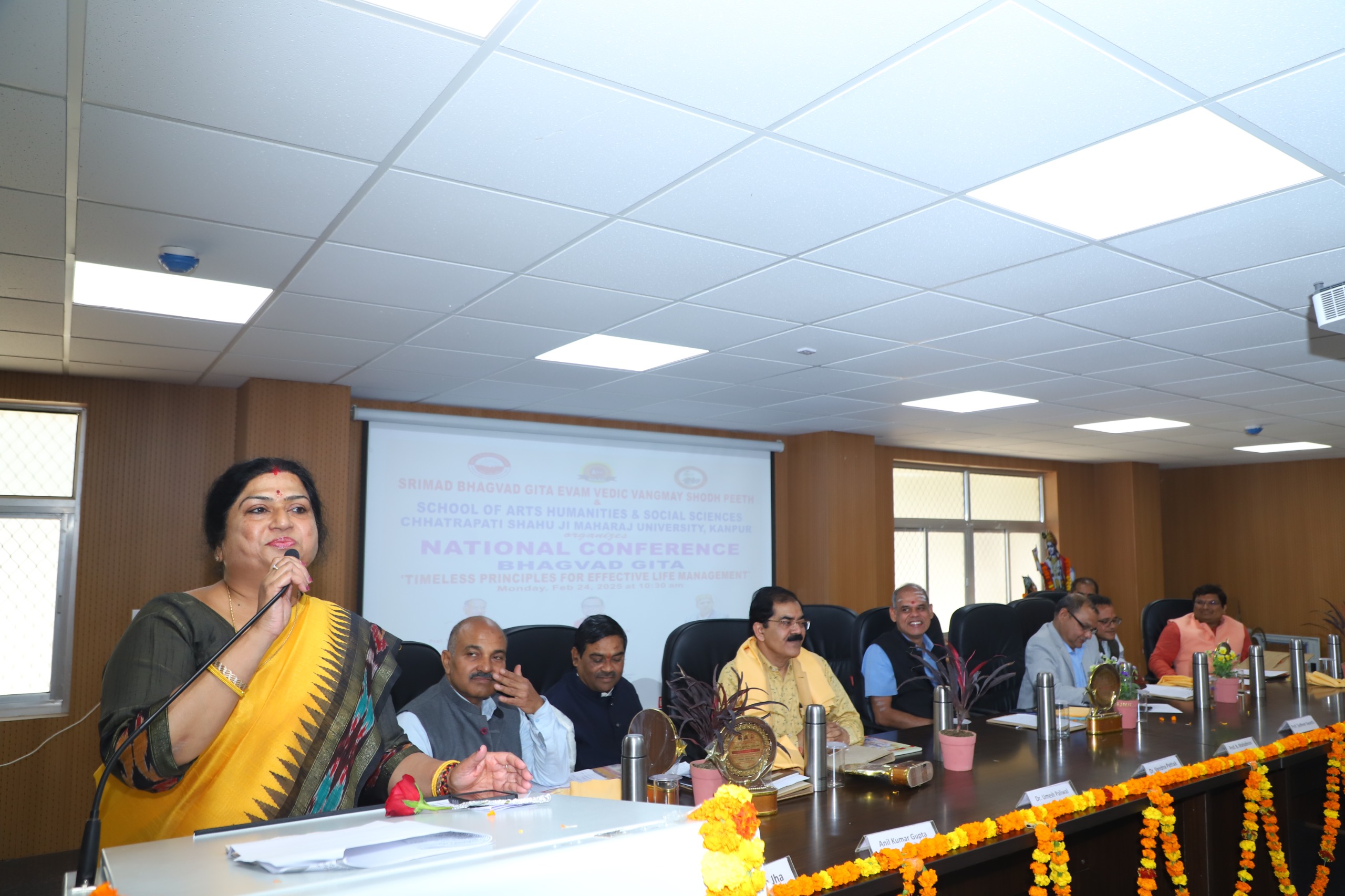 समाज में सकारात्मक परिवर्तन के लिए करें अच्छे कर्म समाज में सकारात्मक परिवर्तन के लिए करें अच्छे कर्म