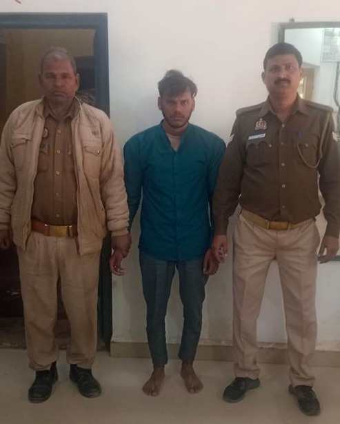 बोर्ड परीक्षा के पहले दिन एक मुन्ना भाई गिरफ्तार नए नियमों के तहत मुकदमा दर्ज फर्जी छात्र पुलिस अभिरक्षा में बोर्ड परीक्षा के पहले दिन एक मुन्ना भाई गिरफ्तार नए नियमों के तहत मुकदमा दर्ज फर्जी छात्र पुलिस अभिरक्षा में