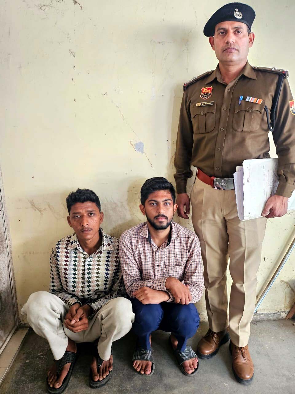 मनी लॉन्ड्रिंग मामलों में गिरफ्तार आरोपित मनी लॉन्ड्रिंग मामलों में गिरफ्तार आरोपित