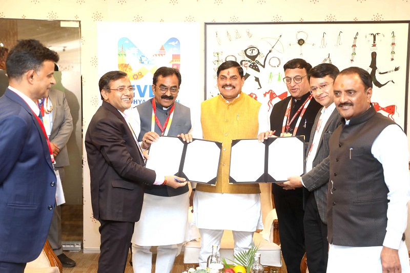 सड़क अधोसंरचना में ऐतिहासिक निवेश, एक लाख करोड़ रुपये के एमओयू पर हस्ताक्षर सड़क अधोसंरचना में ऐतिहासिक निवेश, एक लाख करोड़ रुपये के एमओयू पर हस्ताक्षर