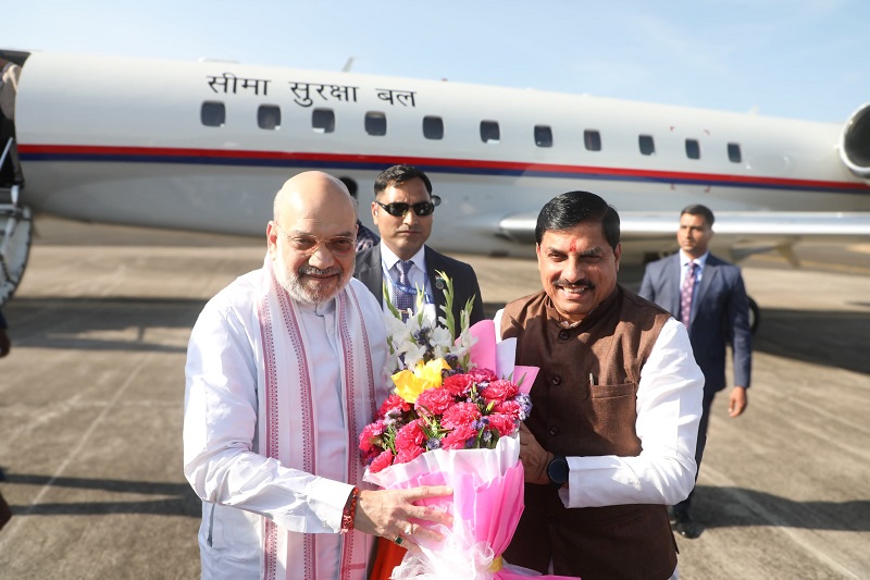 भोपाल पहुंचे केंद्रीय गृह मंत्री अमित शाह भोपाल पहुंचे केंद्रीय गृह मंत्री अमित शाह