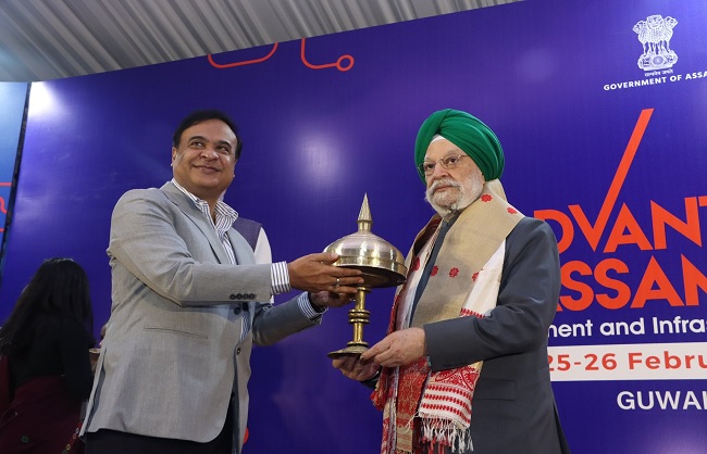 कार्यक्रम को संबोधित करते हुए केंद्रीय पेट्रोलिय मंत्री हदीप सिंह पुरी कार्यक्रम को संबोधित करते हुए केंद्रीय पेट्रोलिय मंत्री हदीप सिंह पुरी