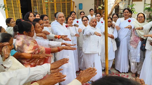 प्रतिज्ञा लेते प्रतिज्ञा लेते