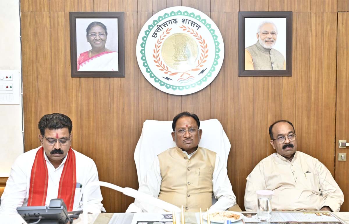मुख्यमंत्री साय छत्तीसगढ़ ग्रामीण रोजगार गारंटी परिषद की बैठक लेते मुख्यमंत्री साय छत्तीसगढ़ ग्रामीण रोजगार गारंटी परिषद की बैठक लेते