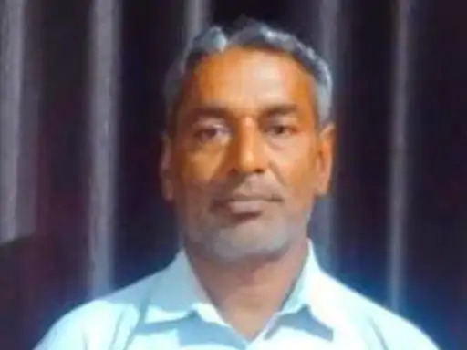 पलवल : ट्रैक्टर ने टीचर को कुचला, इलाज के दौरान मौत पलवल : ट्रैक्टर ने टीचर को कुचला, इलाज के दौरान मौत