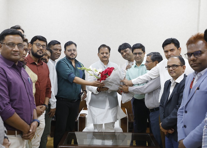 उप मुख्यमंत्री राजेंद्र शुक्ल का चिकित्सा महासंघ के प्रतिनिधियों ने किया आभार व्यक्त उप मुख्यमंत्री राजेंद्र शुक्ल का चिकित्सा महासंघ के प्रतिनिधियों ने किया आभार व्यक्त