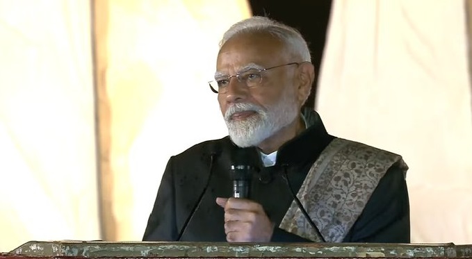 नई दिल्ली ः सूफी म्यूजिक फेस्टिवल जहान-ए-खुसरो में अपने विचार व्यक्त करते प्रधानमंत्री नरेन्द्र मोदी नई दिल्ली ः सूफी म्यूजिक फेस्टिवल जहान-ए-खुसरो में अपने विचार व्यक्त करते प्रधानमंत्री नरेन्द्र मोदी