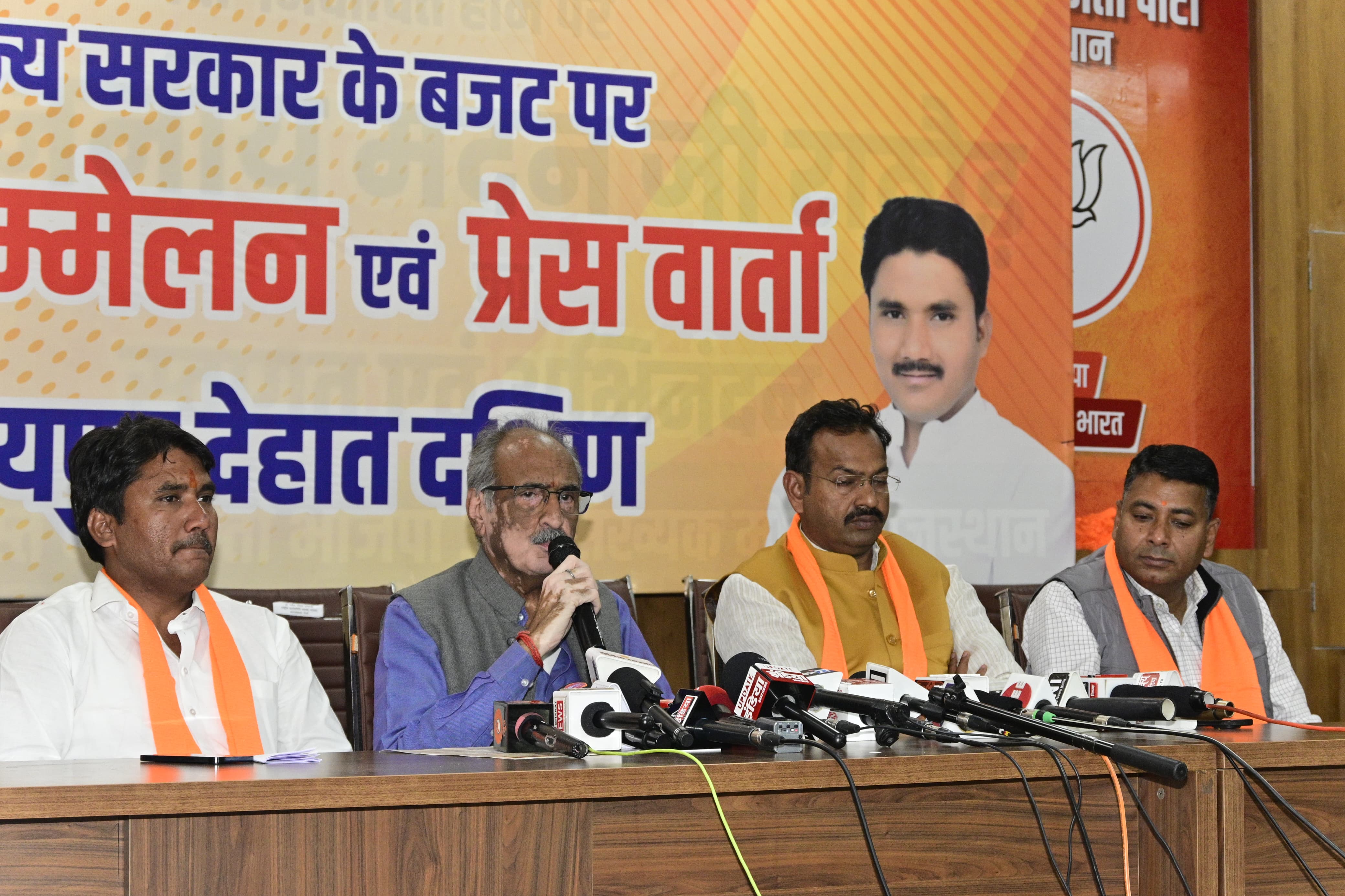 मुख्यमंत्री भजनलाल शर्मा सरकार के नेतृत्व में राजस्थान के विकास में देखने को मिली गतिः राव राजेंद्र सिंह शेखावत मुख्यमंत्री भजनलाल शर्मा सरकार के नेतृत्व में राजस्थान के विकास में देखने को मिली गतिः राव राजेंद्र सिंह शेखावत