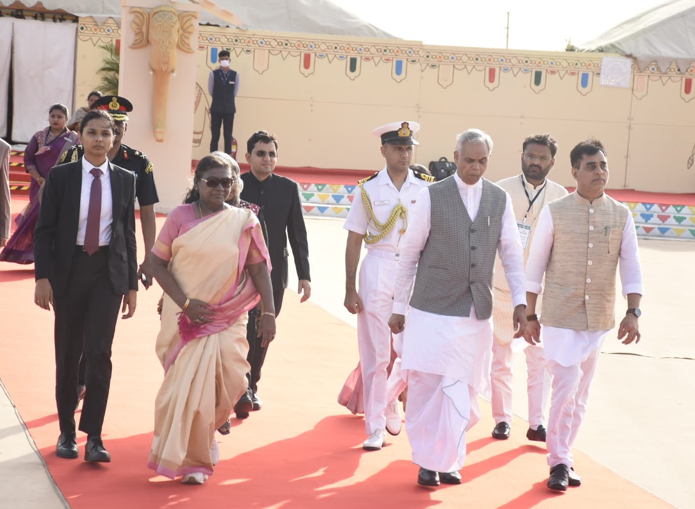 To keep traditional art alive, it is necessary for the new generation to join this art - President Draupadi Murmu