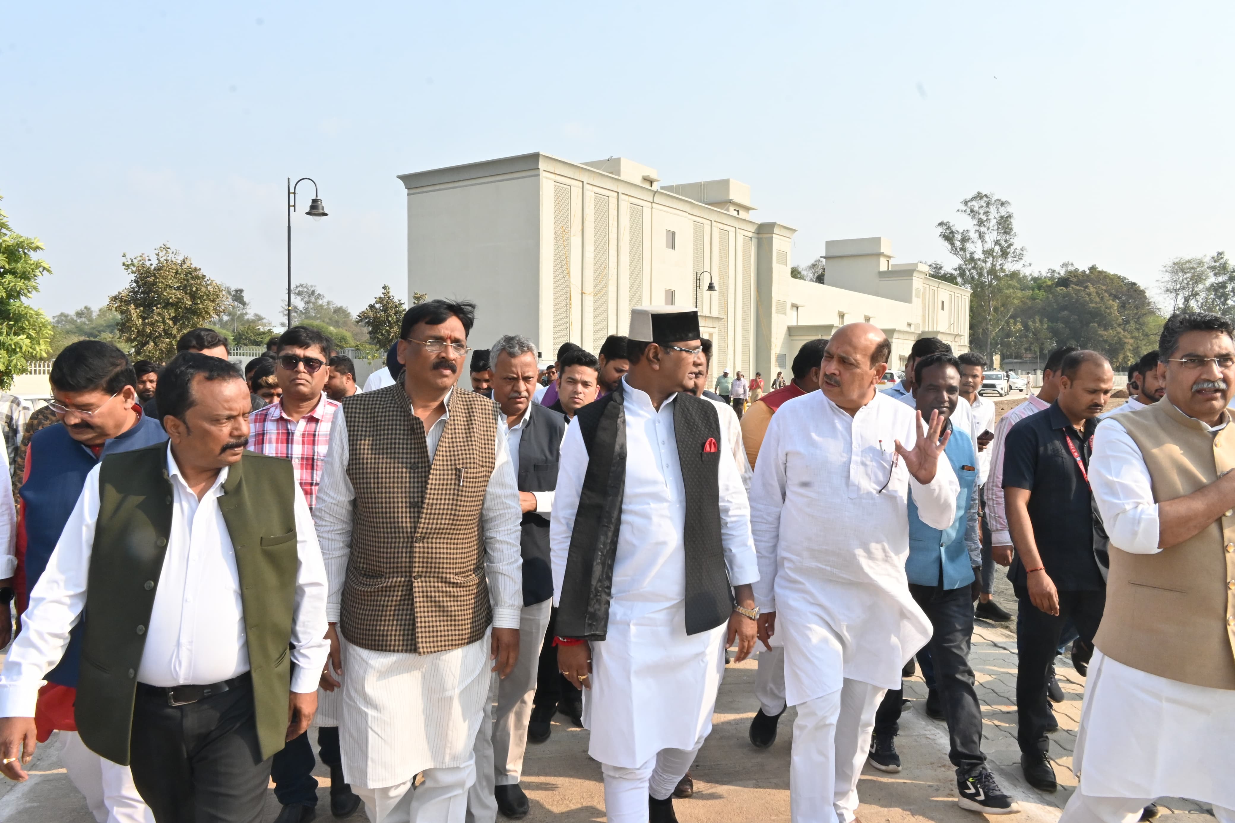 देश के 66 करोड लोग महाकुंभ गए परंतु गांधी परिवार नहीं गया : मंत्री विश्वास सारंग देश के 66 करोड लोग महाकुंभ गए परंतु गांधी परिवार नहीं गया : मंत्री विश्वास सारंग