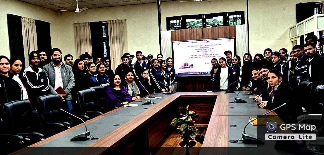 एड्स पर जागरूकता व्याख्यान का आयोजन किया एड्स पर जागरूकता व्याख्यान का आयोजन किया
