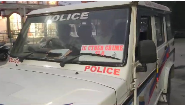 दुकानदार गिरफ्तार दुकानदार गिरफ्तार