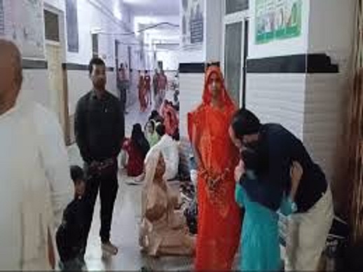 रीवा के गांधी मेमोरियल हॉस्पिटल में डिलीवरी के बाद पांच महिलाएं हुई बेसुध रीवा के गांधी मेमोरियल हॉस्पिटल में डिलीवरी के बाद पांच महिलाएं हुई बेसुध