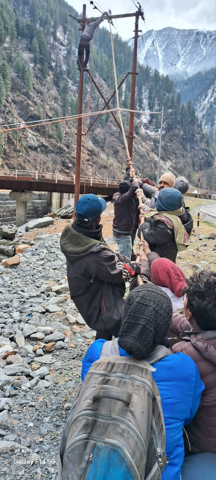 झाला गांव तक विद्युत आपूर्ति हुई  बहाल।।