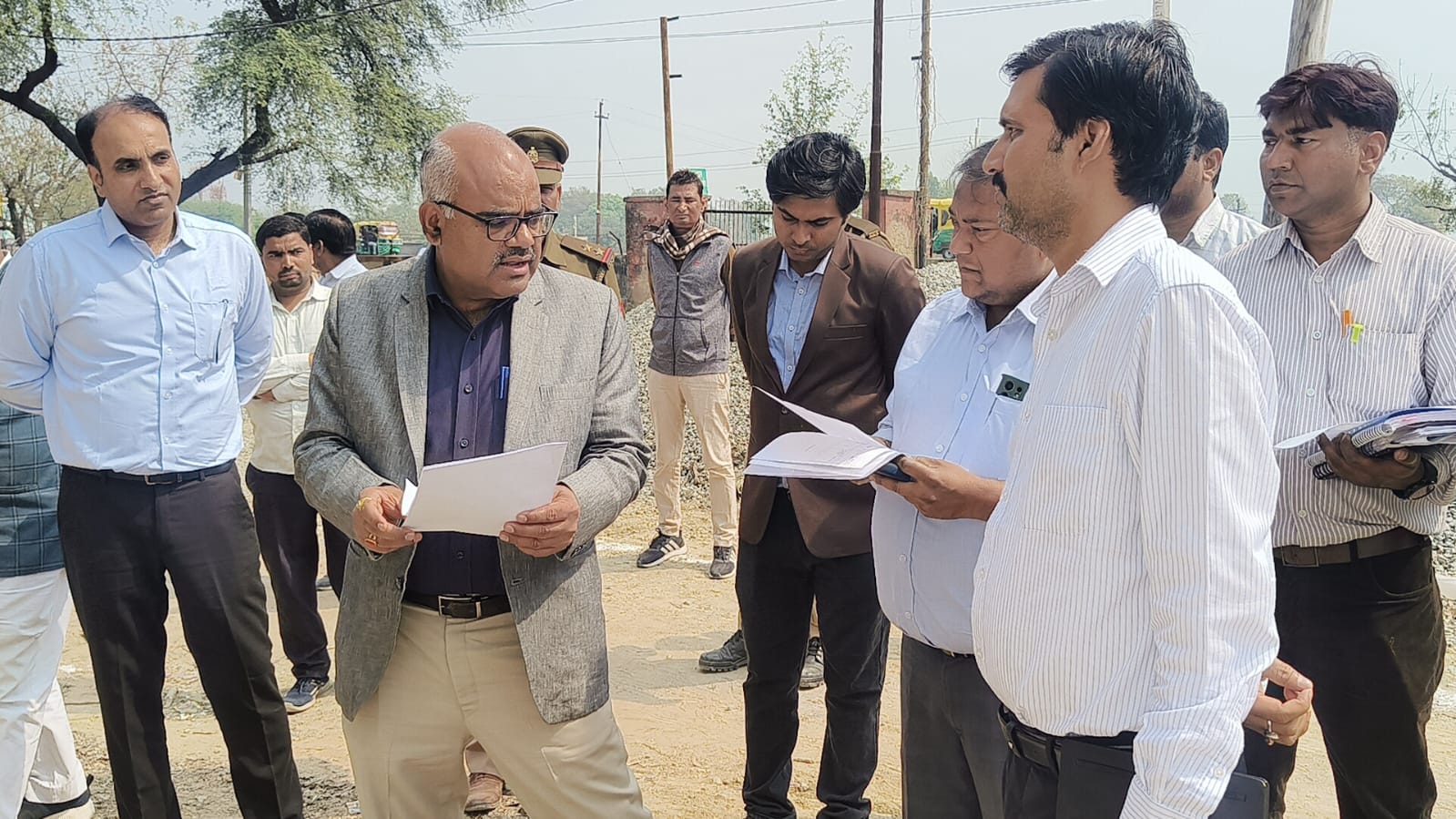 जिलाधिकारी ने निर्माणाधीन राजकीय औद्योगिक प्रशिक्षण बिल्डिंग का लिया जाएज़ा जिलाधिकारी ने निर्माणाधीन राजकीय औद्योगिक प्रशिक्षण बिल्डिंग का लिया जाएज़ा
