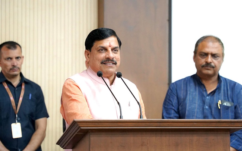 मुख्यमंत्री ने उद्योगपतियों से कटनी के औद्योगिक विकास पर किया संवाद मुख्यमंत्री ने उद्योगपतियों से कटनी के औद्योगिक विकास पर किया संवाद