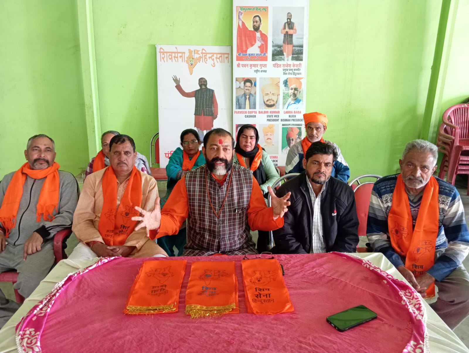 सीमावर्ती क्षेत्रों में अनिर्धारित बिजली कटौती को लेकर सरकार की आलोचना की सीमावर्ती क्षेत्रों में अनिर्धारित बिजली कटौती को लेकर सरकार की आलोचना की