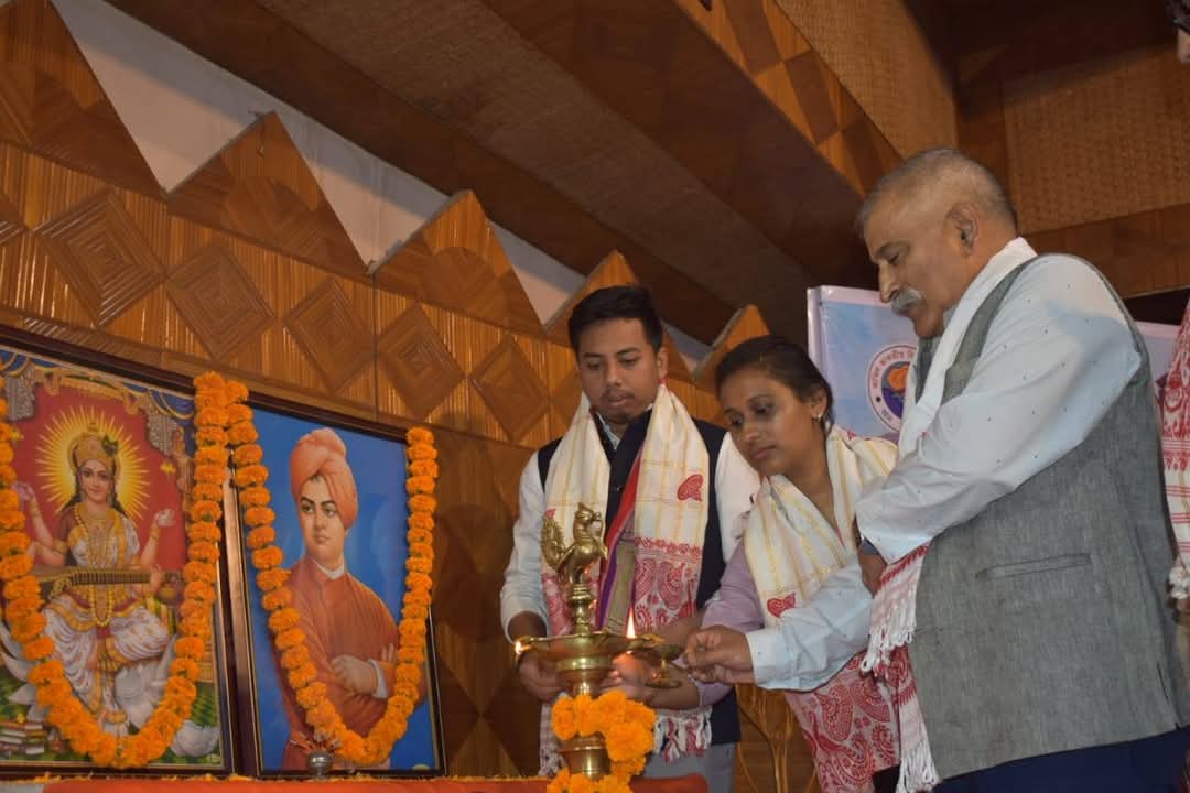 अभाविप और सीमांत चेतना मंच की सीमा दर्शन यात्रा समापन की तस्वीर। अभाविप और सीमांत चेतना मंच की सीमा दर्शन यात्रा समापन की तस्वीर।