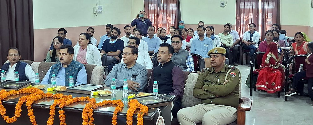 अभी तक 201 सफल कॉक्लियर इंप्लांट होना बड़ी उपलब्धि, विश्वस्तरीय मानकों को पूरा करती है अतिआधुनिक मशीनें अभी तक 201 सफल कॉक्लियर इंप्लांट होना बड़ी उपलब्धि, विश्वस्तरीय मानकों को पूरा करती है अतिआधुनिक मशीनें