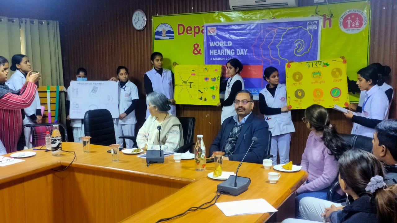 कार्यशाला के दौरान उपस्थित प्रतिभागी। कार्यशाला के दौरान उपस्थित प्रतिभागी।