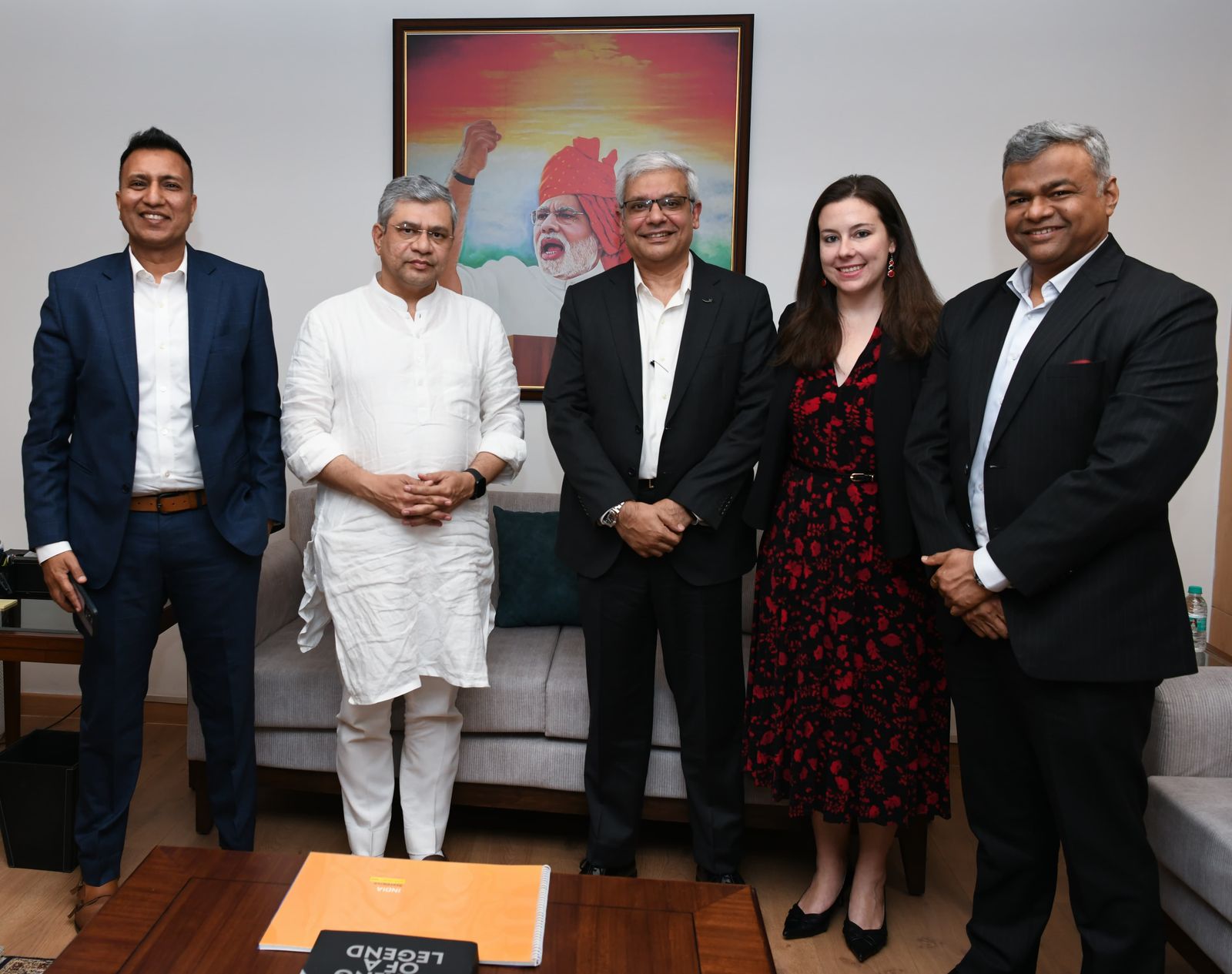 केन्द्रीय मंत्री अश्विनी वैष्णव ने की अमेजन के टीम के साथ मुलाकात केन्द्रीय मंत्री अश्विनी वैष्णव ने की अमेजन के टीम के साथ मुलाकात