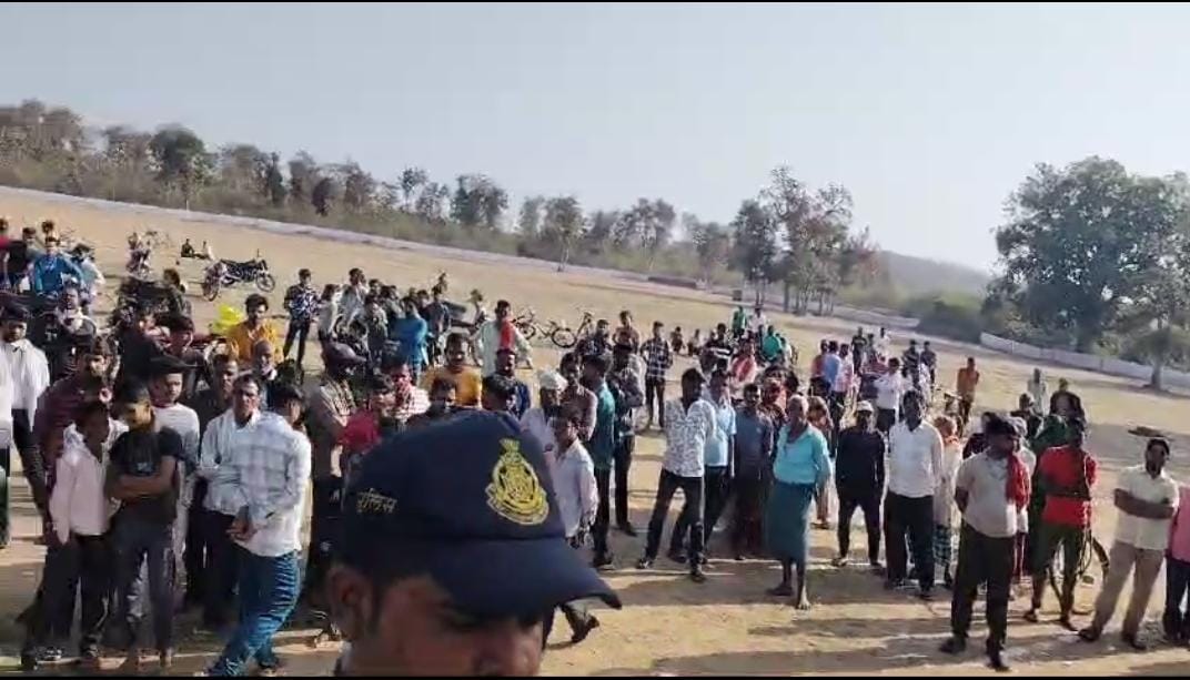 एक ही गांव में छः माह में दूसरे प्रेमी जोड़े ने एक साथ कि आत्महत्या एक ही गांव में छः माह में दूसरे प्रेमी जोड़े ने एक साथ कि आत्महत्या