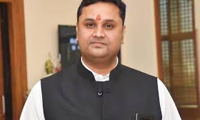 पूर्व मंत्री व खरसिया के विधायक उमेश पटेल पूर्व मंत्री व खरसिया के विधायक उमेश पटेल