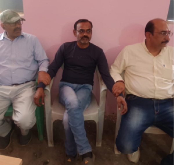 सतना : ईओडब्ल्यू ने सब इंजीनियर और पंचायत सचिव को 15 हजार की रिश्वत लेते पकड़ा सतना : ईओडब्ल्यू ने सब इंजीनियर और पंचायत सचिव को 15 हजार की रिश्वत लेते पकड़ा