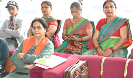 सरस आजीविका मेले के चैथे दिवस स्वास्थ्य विभाग द्वारा कार्यशाला का आयोजन सरस आजीविका मेले के चैथे दिवस स्वास्थ्य विभाग द्वारा कार्यशाला का आयोजन