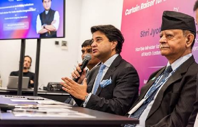 एमडब्ल्यूसी 2025 को संबोधित करते संचार मंत्री ज्योतिरादित्य सिंधिया एमडब्ल्यूसी 2025 को संबोधित करते संचार मंत्री ज्योतिरादित्य सिंधिया