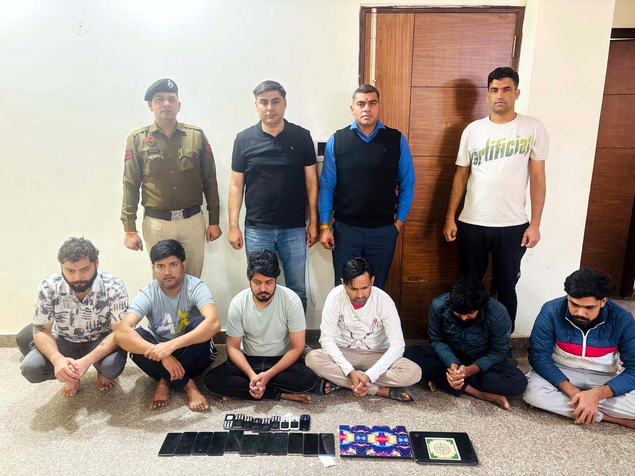 मोबाइल टावर के नाम पर ठगी करने वाले आरोपित मोबाइल टावर के नाम पर ठगी करने वाले आरोपित