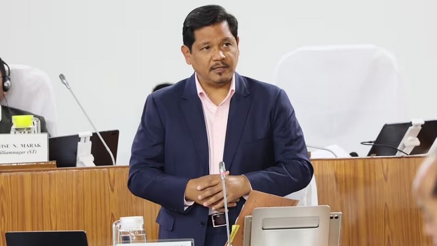 मेघालयः बजट सत्र के दौरान बुधवार को विधानसभा में बोलते हुए मुख्यमंत्री कॉनराड संगमा मेघालयः बजट सत्र के दौरान बुधवार को विधानसभा में बोलते हुए मुख्यमंत्री कॉनराड संगमा