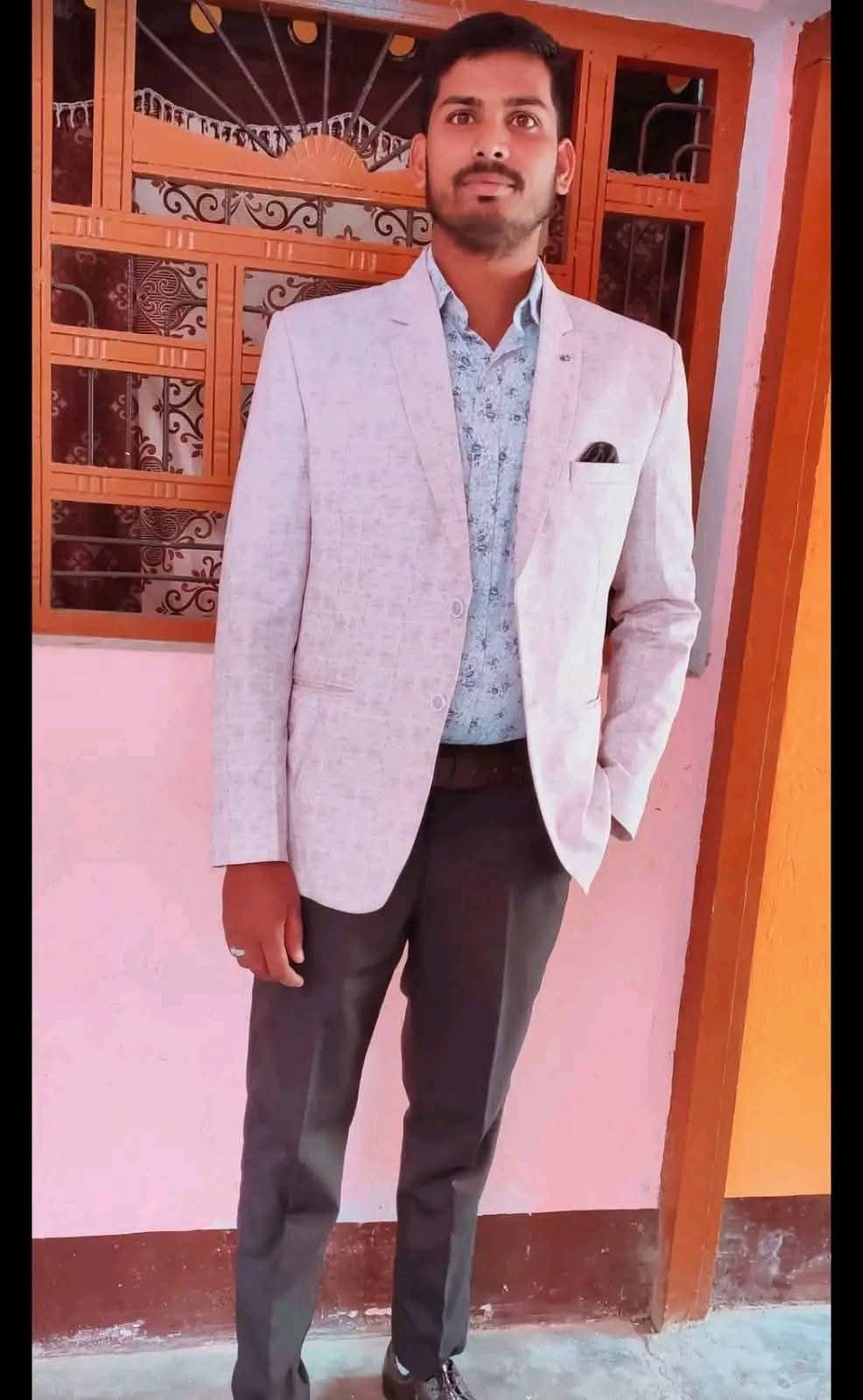 मृतक युवक की फोटो मृतक युवक की फोटो
