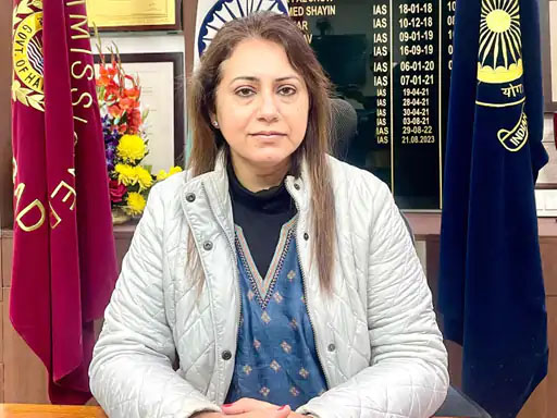 नगर निगम कमिश्नर ए. मोना श्रीनिवास।
