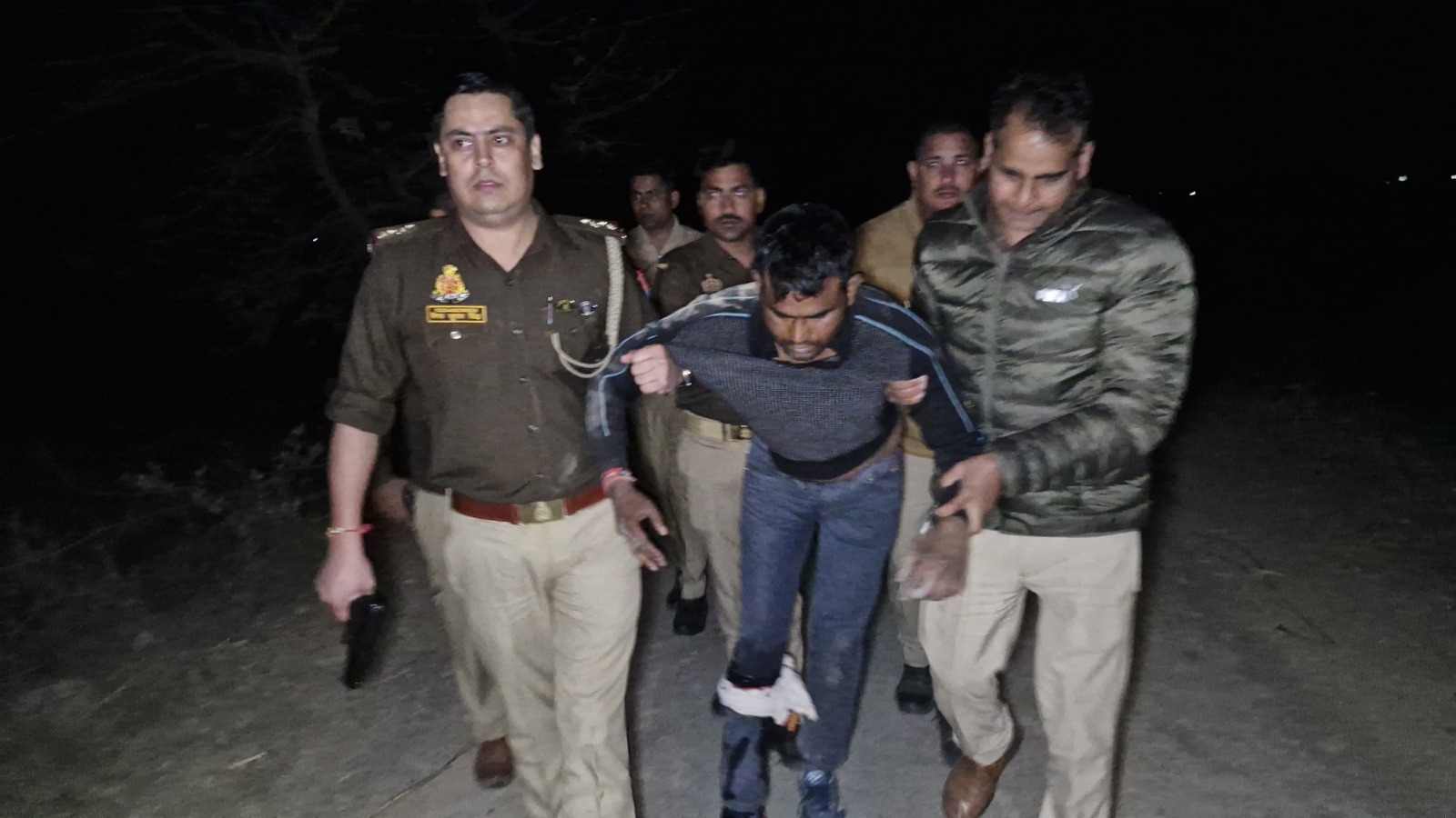 गिरफ्तार आरोपी गिरफ्तार आरोपी