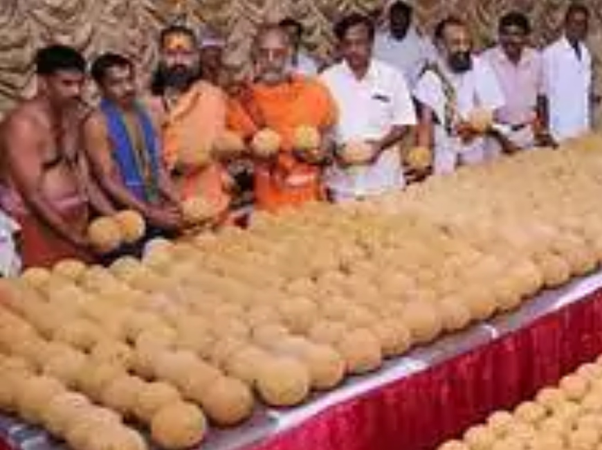 तिरुपति मंदिर प्रसाद में मिलावट की जांच बीकानेर तक पहुंची : तिरुपति की एसआईटी टीम ने मारा छापा, लिया सैंपल तिरुपति मंदिर प्रसाद में मिलावट की जांच बीकानेर तक पहुंची : तिरुपति की एसआईटी टीम ने मारा छापा, लिया सैंपल