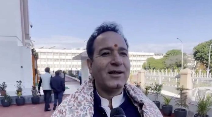 यह सरकार जनता के मुद्दों को लेकर गंभीर है- सुनील शर्मा यह सरकार जनता के मुद्दों को लेकर गंभीर है- सुनील शर्मा