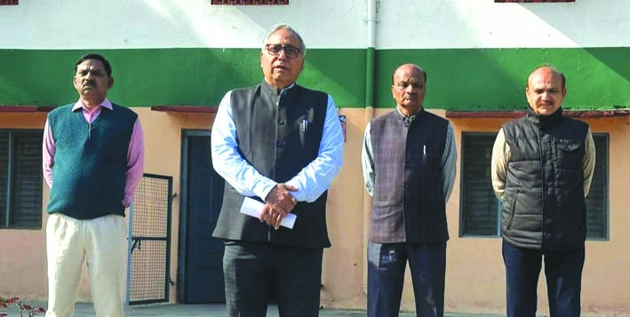 श्रद्धांजलि सभा के दौरान श्रद्धांजलि सभा के दौरान