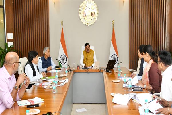मुख्यमंत्री डॉ. यादव ने की पर्यावरण विभाग की समीक्षा मुख्यमंत्री डॉ. यादव ने की पर्यावरण विभाग की समीक्षा