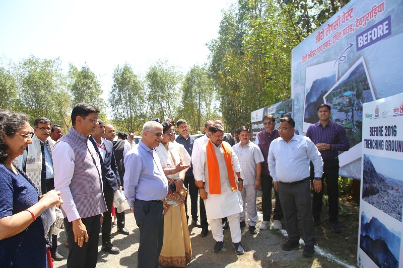 इंदौर में सोलहवें वित्त आयोग के दल ने गोबर-धन बायो सीएनजी प्लांट और ट्रेचिंग ग्राउंड का किया अवलोकन इंदौर में सोलहवें वित्त आयोग के दल ने गोबर-धन बायो सीएनजी प्लांट और ट्रेचिंग ग्राउंड का किया अवलोकन