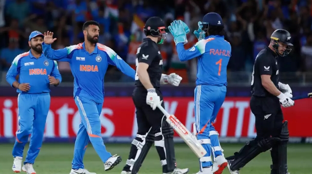 भारत और न्यूजीलैंड की टीम भारत और न्यूजीलैंड की टीम