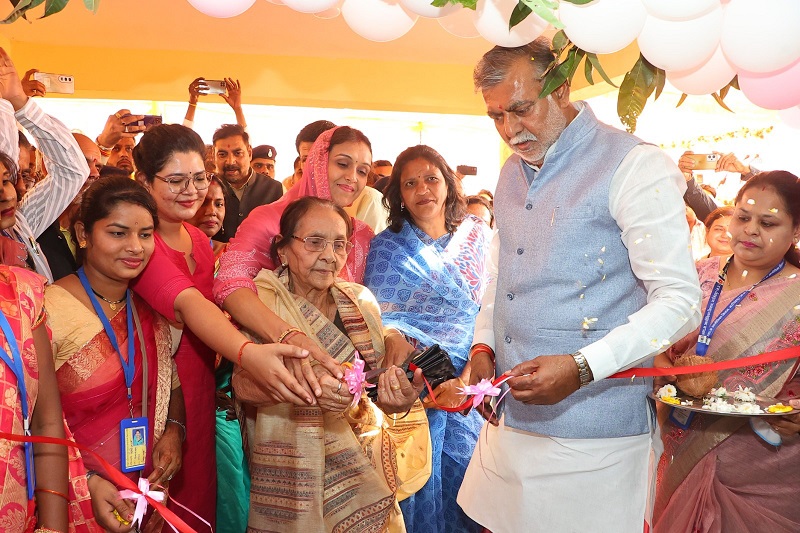 सामुदायिक प्रशिक्षण केन्द्र के शुभारंभ कार्यक्रम में शामिल हुए मंत्री पटेल सामुदायिक प्रशिक्षण केन्द्र के शुभारंभ कार्यक्रम में शामिल हुए मंत्री पटेल