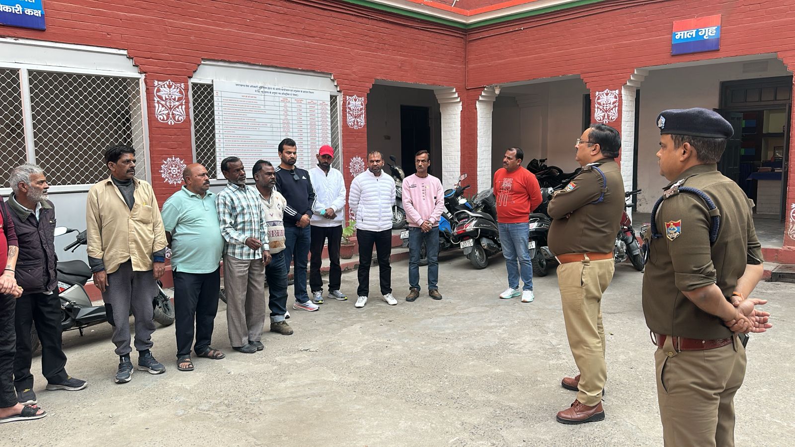 हिस्ट्रीशीटर की परेड हिस्ट्रीशीटर की परेड